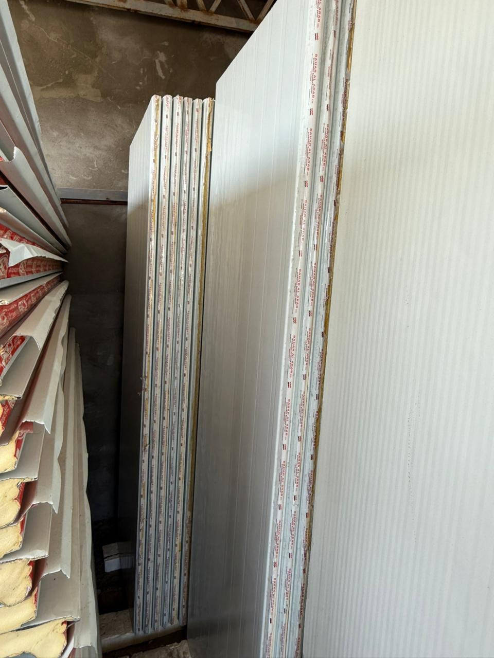 سندويج جداري مستعمل وجديد كافة القياسات متوفره 
البصره للاتصال *********** بي وات ساب البصرة, العراق
