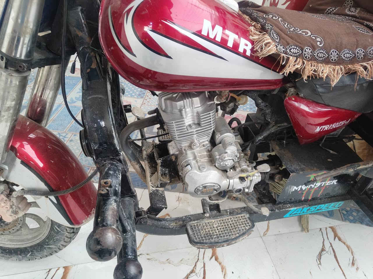 سلام عليكم شباب ستؤته ام تي ار تعمير جديد اؤراق مكينه مامفتؤحه جديده شاصي نضيف بدي نضيف مصبؤغ جماليه عنؤاني القرنه السعر 1650الف رقم الهاتف ***********
