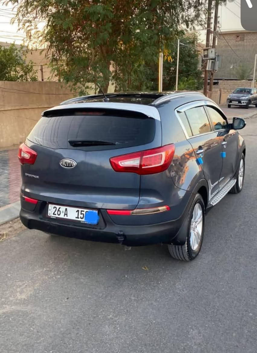 السلام. عليكم. 

سبورتج. 2012
فول 1/1
تحكم ستيرن صفحتين 
كأمره  خلفيه 
حساسات
بنوراما قطعتين 
خمسه 5️⃣ ويل 
تخم تاير جديد 
سويج شخاطه 
محرك 2000دوش 
اشاير مري 
مري شفط 
كراسي مخمل 
ارضيه مغلفه جلد 
تبريد ثلج 
تدفئه نار 🔥
يدات نيكل 
دواسات 

 

ملاحظه )السياره مكفوله كفاله عامه بيها فقط نص جاملغ خلفي  شرط ما عابر   

رقم صلاح الدين  شرط التحويل ثاني يوم  سنويه 2030

السعر 138 وبيها مجال 

***********
***********
مكان سياره صلاح بيجي
