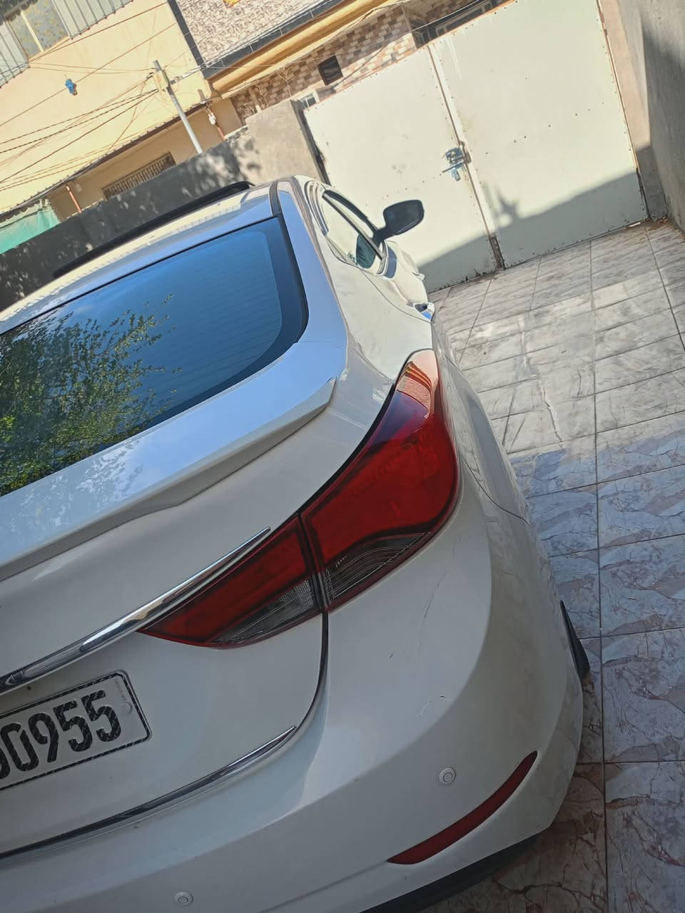 سلام عليكم النترا موديل 2015 خليجي فول مواصفات بيه داير خلفي بدون دواخل والباقي مكفول مكينة 1800 دوش وجاهزه من كير ومكينه وحديه وتبريد وتخم تاير رقم بغداد انكليزي بسمي السعر 118 وبيه مجال قليل العنوان بابل مركز مدينة ***********

