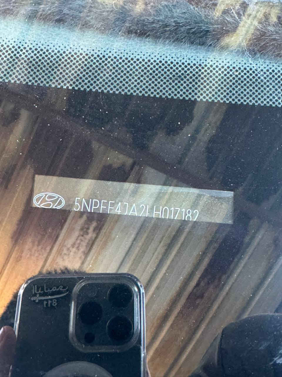 سوناته موديل 2020
 مكينه 2500 المرغوب
تبريد ثلج
 كير دكم
 ردار تحكم جهتين 
شاشه عطلات
 لد اماي خلفي 
لايت زنون 
5 انظمه قياده 
بصمه تشغيل
 بصمة ابواب 
تخم تاير جديد
 فول مواكفات عد البنرواما
 رقم دهوك انكليزي 
ماشية 80 الف
سعر 163 بيه مجال حك الجيه
 *********** واتساب
الديوانية او النجف متواجد
