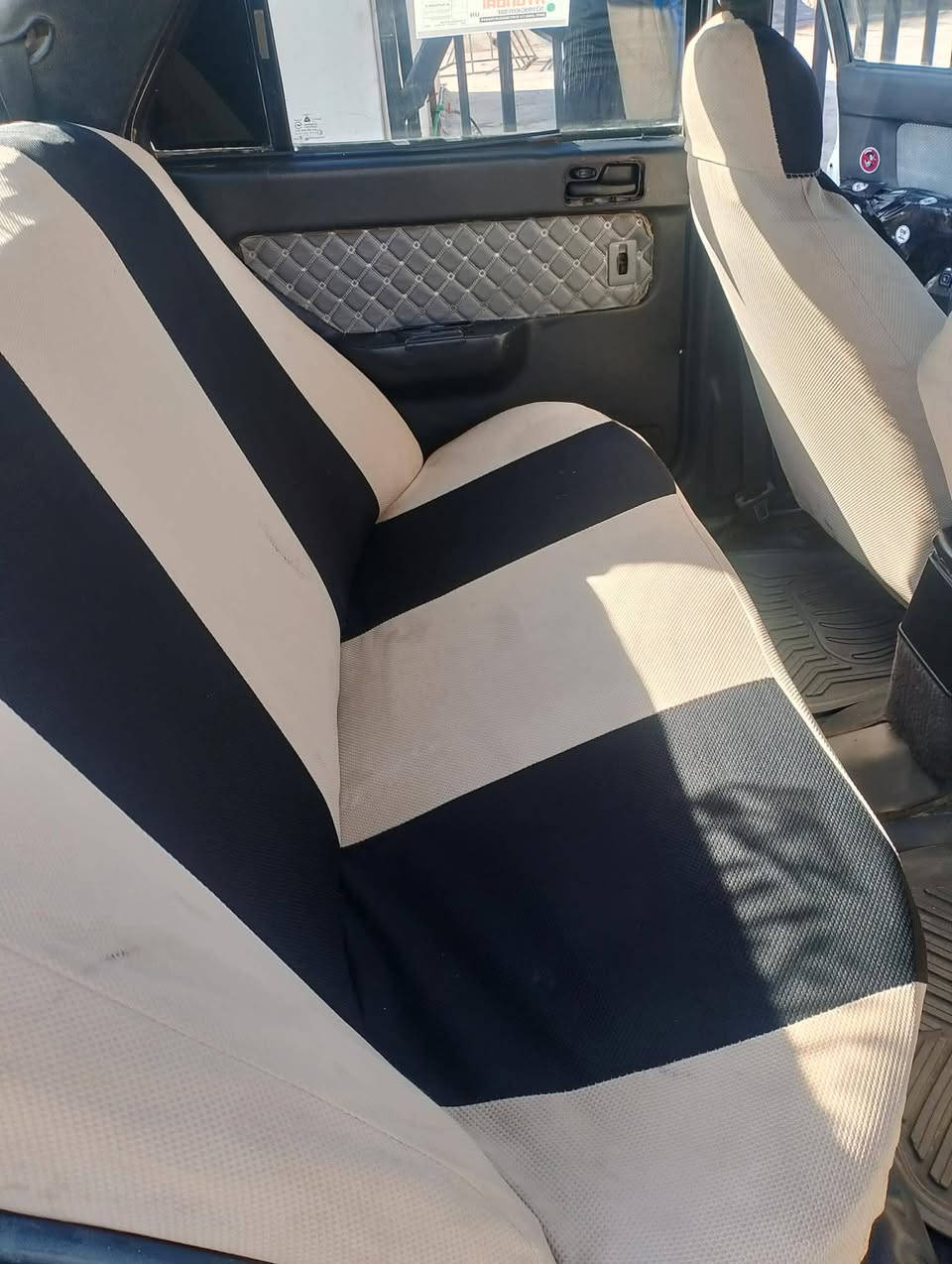 السلام عليكم اخوان النترا موديل 94 رقم ديالى سيارة نضيفة سعرهة 26 عنوان ديالى سراجق
***********
