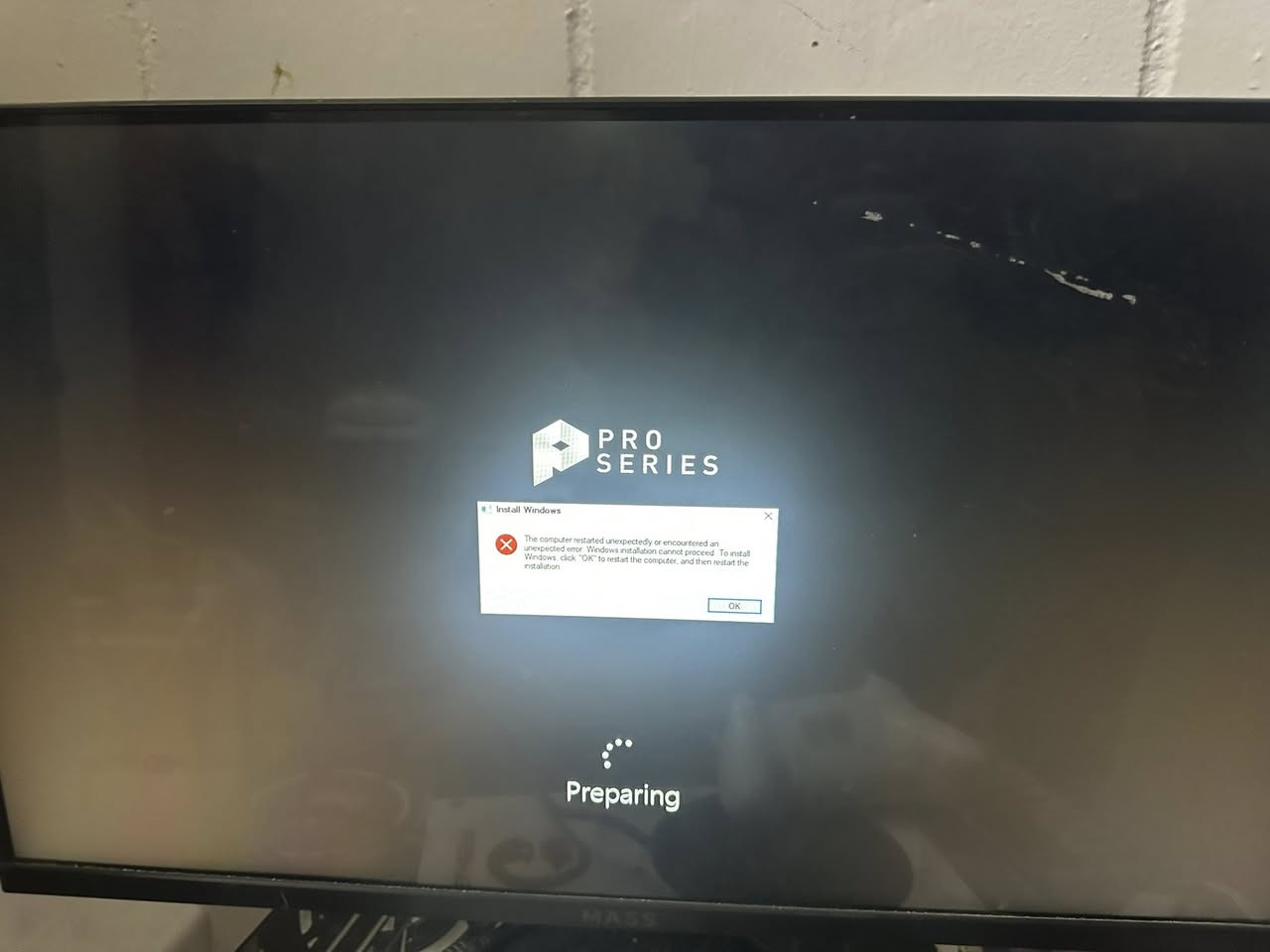 السلام عليكم بيسي للبيع مواصفات حلوه النظام ضارب لحد يسئلني ليش لان اني ماعرف 😂
1050 ti 4 gb 1fan asus 

16 gb ram tforce 2666 ddr 4 

Core 3 9100f

Mb h310 vh plus pro 

Pw لو 450 لو 550 مامتاكد 

الكيس الجامه مالته ضايعه بس شغال كامل مابي اي مشكله 

حبايب سعره 275 بيهه مجال

رقم *********** واتساب متواجد رقم متواجد 

مسانكر ما متواجد
