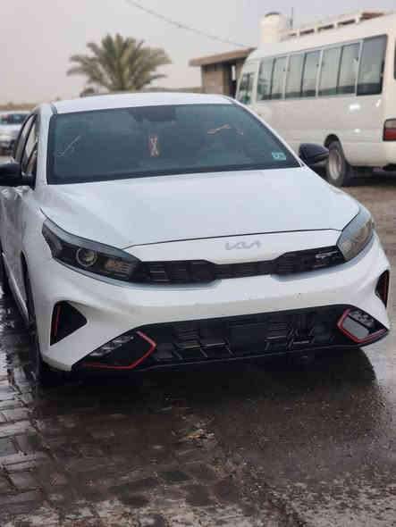 السلام عليكم 
لبيع فورتي جي تي لاين موديل 24 

فول عده الفتحه 

حادثها موضح بالصور 

تبديل بنيد فقط بدون دواخل بدون لغد 

ايرباك دركة فقط

السيارة بدون رقم تترقم جميع المحافظات 

ماشية 19 ميل 

بيها كم رصعه زغيرة بالقمارة اثر التحميل 

السعر المطلوب 140 وبيها مجال شي بسيط 

***********
