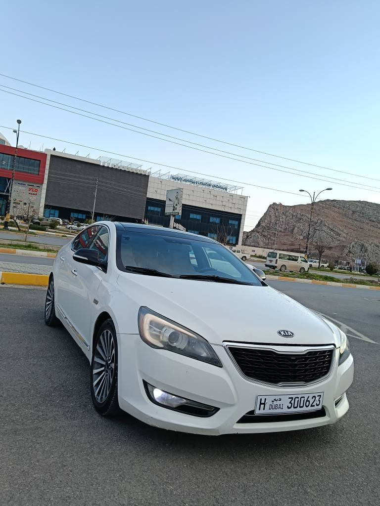 ئه دمين💖
كيا كانديزا 2013 ساغه. 
زه ربه وليدراوى نيه 
نرخى75گلا
فول فول مواسه فاته 
پانؤراما كوشن جلد كوشن كاره باى 
ته نجيل ئايپات كاميره لايت زينؤن 
يه ك دينار مه سره فى نيه 
 مالى دؤسته 
شوئن رانيه.*********** رانية, السليمانية
