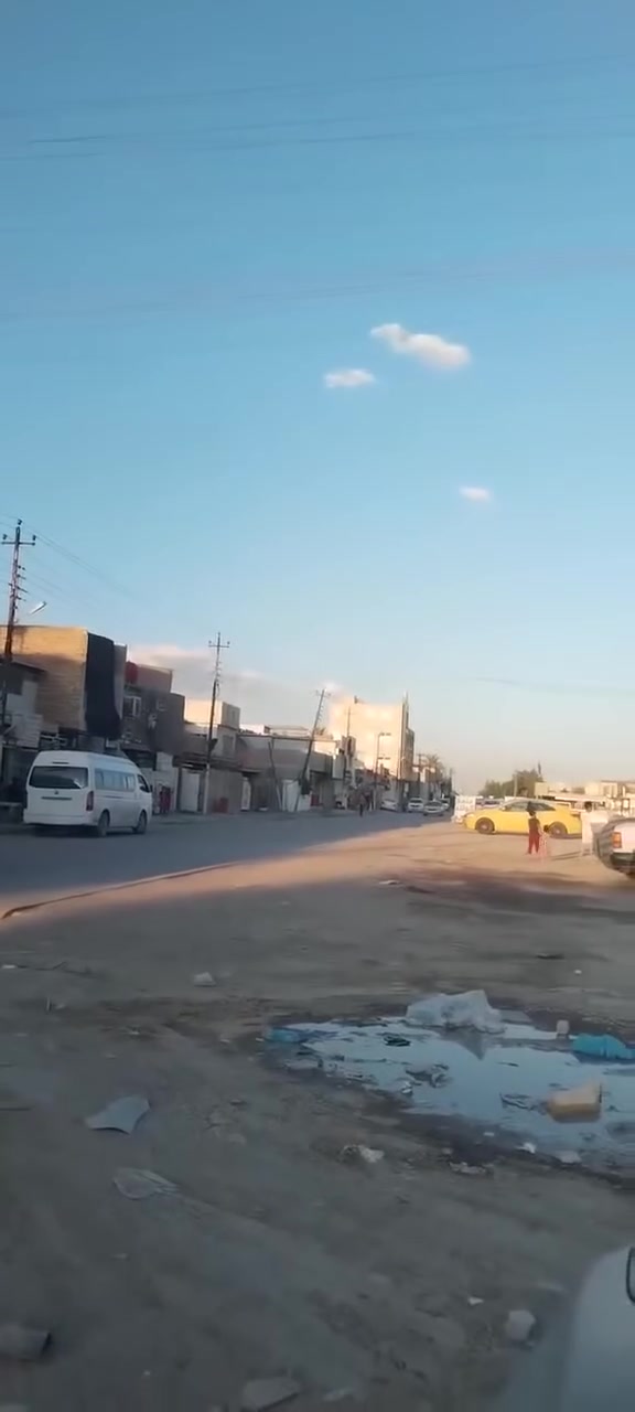 مكتب ابوساره للعقار
دار ٢٠٠ متر للبيع موقع. تجاري مميز. 
الدار طابقين مع محلات عدد ٢ واجهه الدار ١٠ متر النزال ٢٠ متر.
السعر ٤٥٠ مليون 
شهداء السيديه الشارع الخدمي
للاتصال على الخاص او الارقام
*********** واتساب
*********** واتساب
مكتب ابو ساره للعقار
