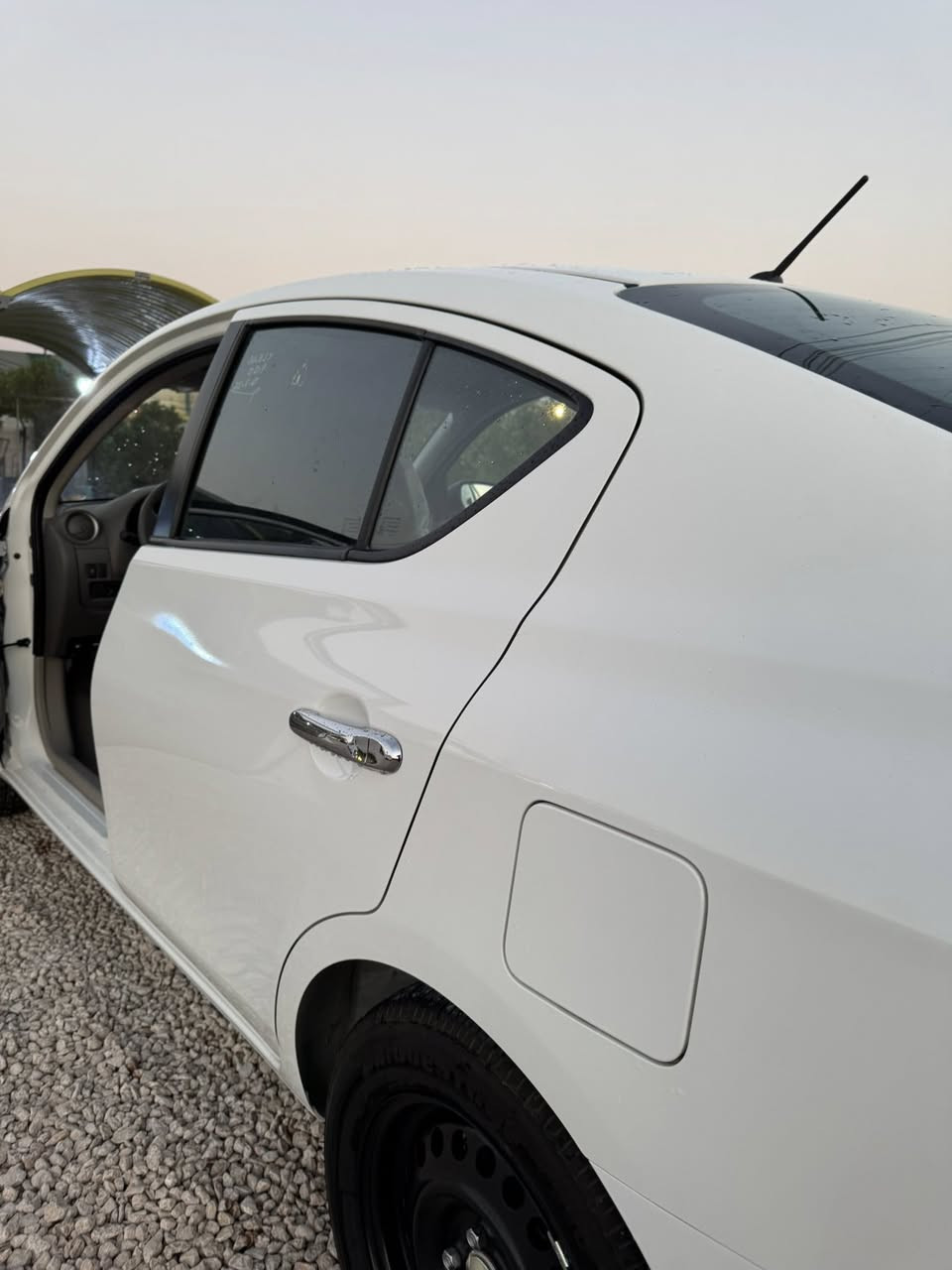 السلام عليكم 
للبيع نيسان صني 2025
او مراوس بغير نوعية او موديل اقل مع الفرق
مكفوله كفاله عامه على وضع الشركه 
مواصفات النيسان معروفة ميحتاج اذكرها 
مكان السياره النجف الاشرف
(سعر 126 )
للاستفسار اتصال على 
***********
