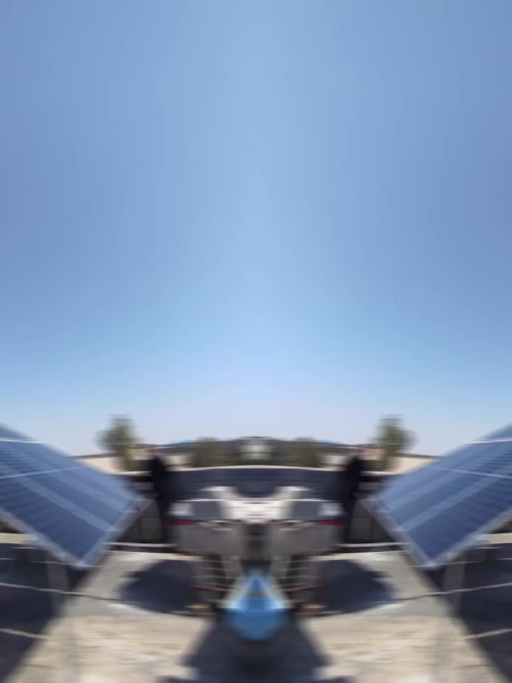 ☀️ وفّر فلوسك ...وخلي الشمس تدفع فاتورتك! 
جانب من اعمال فريق شركتنا اثناء نصب 
منظومة طاقة شمسية لمنزل في بعقوبة
📊 مواصفات المنظومة:
☀️ الإنتاج النهاري: 30 أمبير ⚡
🌙 الإنتاج الليلي: 15 أمبير 🔋
🔋 البطارية:
15KW – 51.2 فولت
🛡️ ضمان 5 سنوات
⚙️ الإنفيرتر:
8.5 كيلو واط – 48 فولت
🤖 إنفيرتر ذكي
🛡️ ضمان 3 سنوات
☀️ الألواح الشمسية:
14 لوح شمسي ☀️
قدرة اللوح 620 واط ⚡
🛡️ ضمان 30 سنة
🏗️ الهيكل:
حديد ميكانيكي ملون 🎨
🛡️ مقاوم للصدأ والظروف البيئية
🔧 بدون لحام
🔩 التثبيت:
بالماسكــات
🚫 بدون براغي أو لحم
🔌 النصب والربط:
فريق هندسي متخصص نعمل في جميع المحافظات👷🏻‍♂️👷🏻‍♂️
☀️ الطاقة الشمسية… استثمار مضمون لمستقبل آمن 🔋
📞 للاستفسار: [***********]م.احمد
