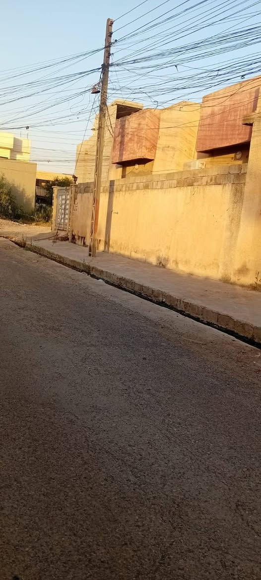 للبيع للبيع
بيت ركن
طابو الزهور
القادسية الثانية
المساحة ٢٠٠م 
الواجهة١٠م
قرب جامع النعيمي
طابق واحد محدث
يحتوي على ٢غرفة نوم
وهول واستقبال ومطبخ
وصحيات وكراج
السعر ١٦٥ مليون
للاستفسار مراجعة مكتب 
سعد النعيمي للعقار 
الزهور دورة العبادي
باتجاه تقاطع المحروق
قرب مذخر أدوية بيروت
والإتصال ب
***********
و***********
نستقبل جميع أنواع العروض
سكني تجاري زراعي
