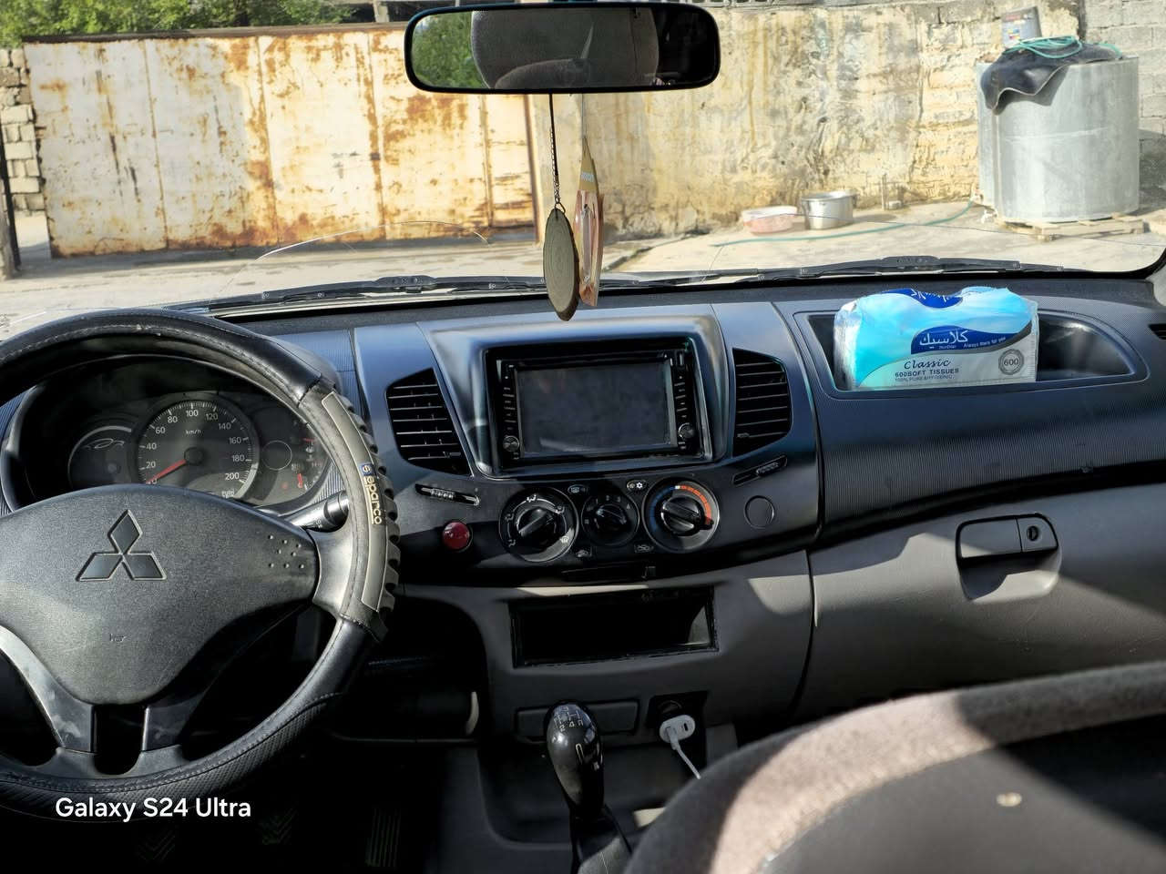 للبيع موديل 2013 سعر 140 الاتصال ع ***********
