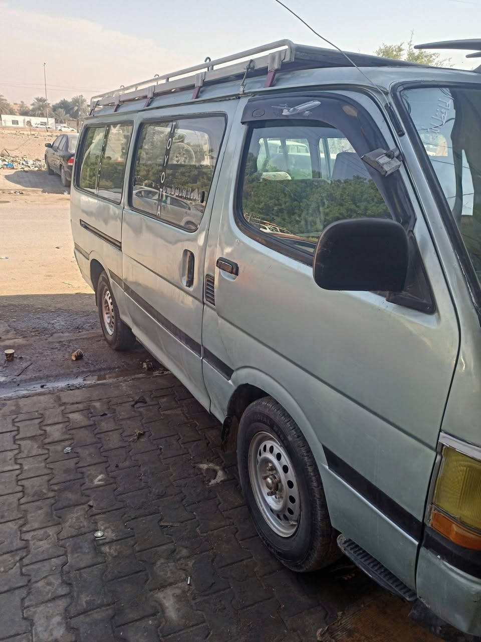 سلام عليكم سياره هاسه موديل 93سياره جاهزه محرك ياباني ونجي كير اوتوماتيك مصفره هيئه خطهه نجف حيدريه حداديه تخم تاير ويل عادي سياره مداور رقم بغداد سعر35وبيهه مجال قليل رقم تلفون. ***********
