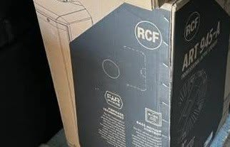 بدون فصال نهائي - سماعتين RCF-945 ايطالي جديد زيرو كراتين متبرشمة برشام المصنع - السعر 3000 يورو دمياط, مصر


**إذا كنت صاحب هذا الإعلان وتريد حذفه لأي سبب، رجاءا أرسل رسالة إلى الدعم الفني**