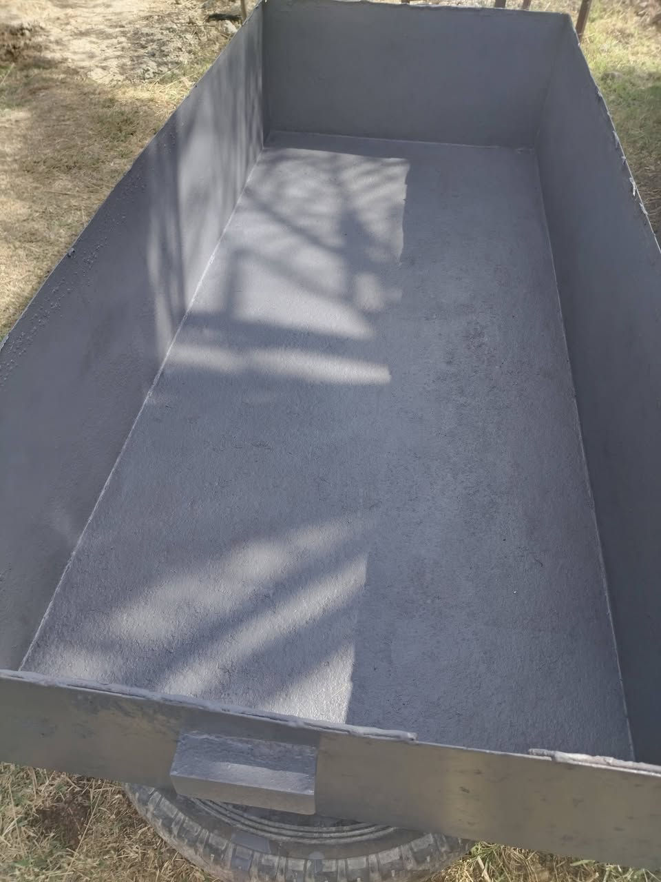 سلام عليكم تانكي مالت ماي حديد اي شي يرهم نضيف ومصبوق  الطول ٢ وعرض متر للبيع السعر خاص انه مكلف بنشر خوان  تصل وتدلل ***********
