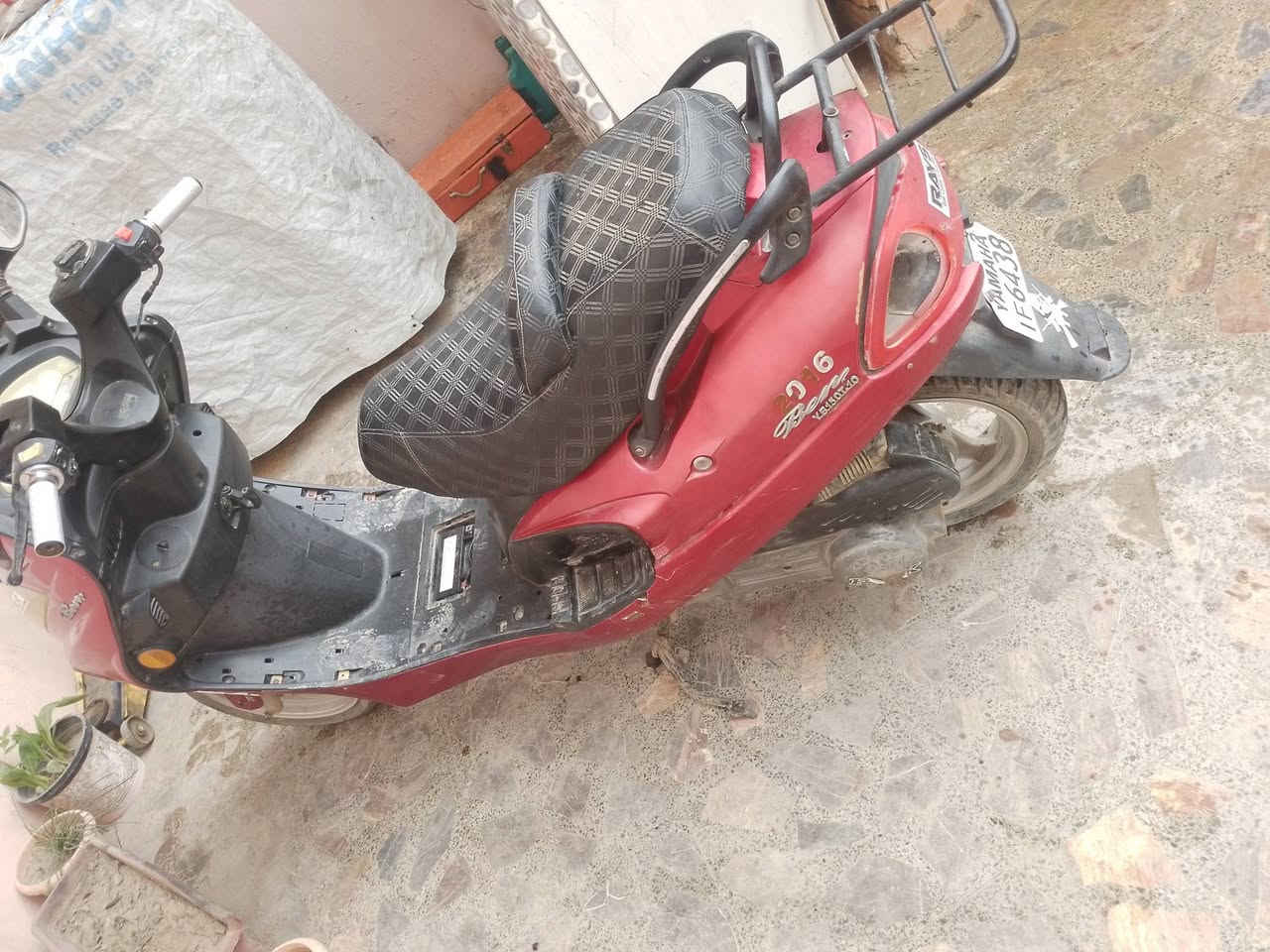 السلام عليكم دراجه ارنب كله شغاله مكينه شرط لايت اشاير دبل اشاير كله شغاله سرعته 140 
للبيع السعر 325 وبي مجال 
مكان تكريت 
***********
