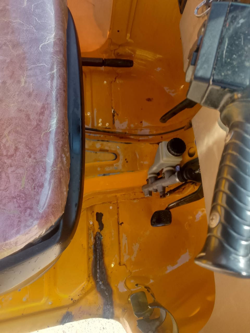 سلام عليكم تكتك 19 شهر 12 يوم 30
رقم وسنوية 
مكينة خير من الله لا تنقيص ولا تبخير 
كهربائيات شغالة تخم تاير كبل لشارع 
مكاني بغداد مدينة الصدر منطقة الدسيم 
***********
