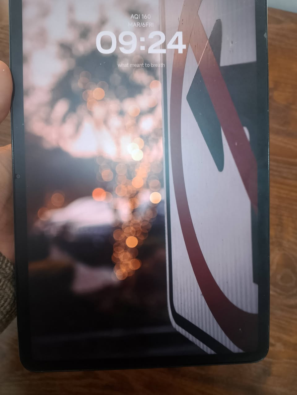 باد شاومي 6 

نضيف مستعمل قليل 
ذاكره 256
يشغل 120فريم ببجي
بل تحديث الجديد
250بي مجال 
واتساب ***********
