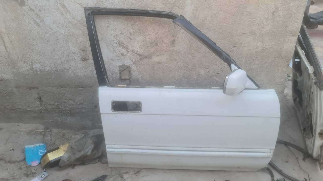 سلام عليكم  غراض ارنب جاملغات 2 وبيبان 4فارغات  غبق جنطه  السعر250 ***********
