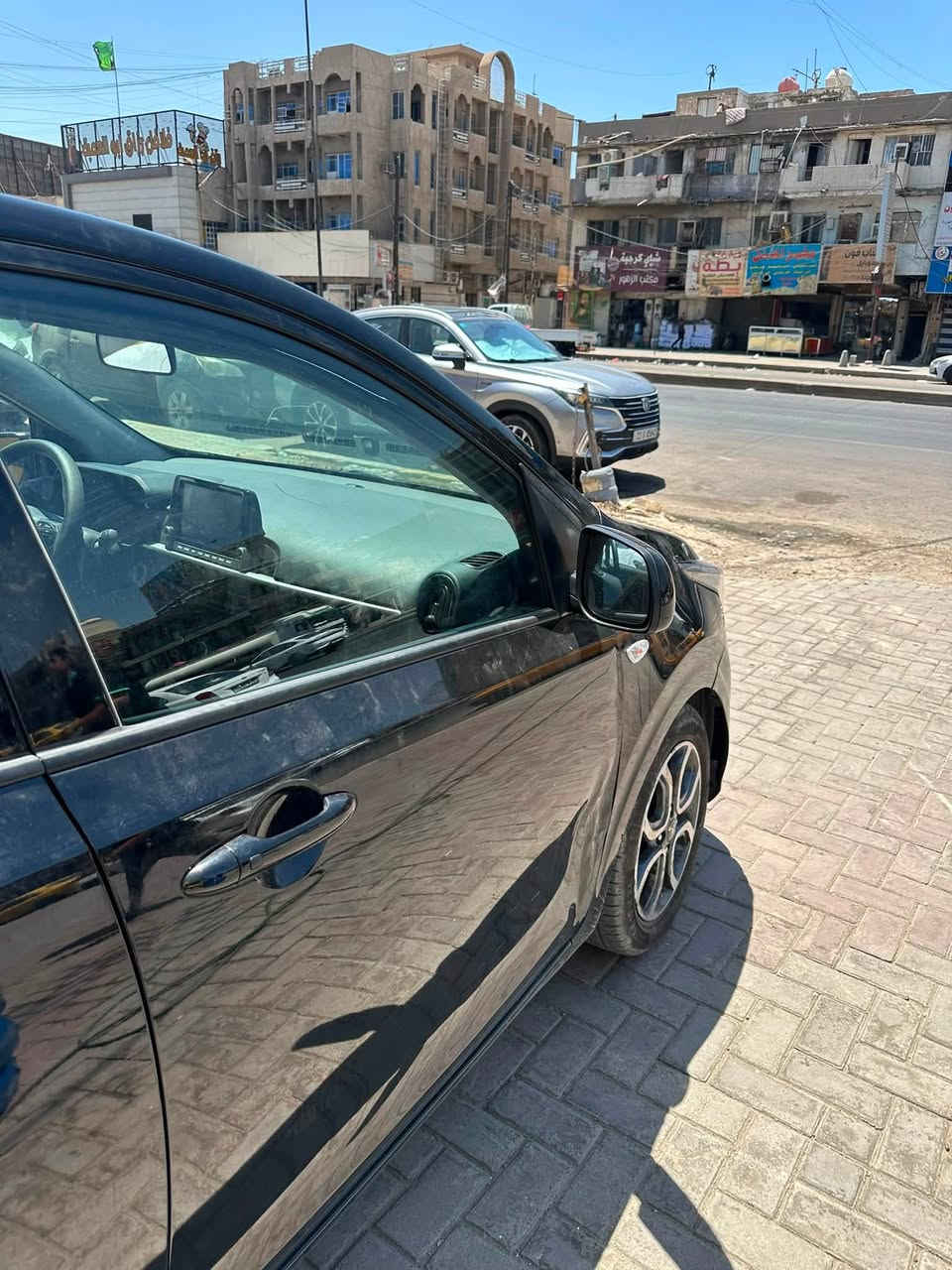 كيا بيكانتو موديل 2025 دخول جديد
السيارة بعدها بدون لوحات 
محرك 4 سلندر 1200cc
مابيها اي مشاكل كهربائية او ميكانيكية 
السيارة حادثها من امريكا جاملغ عكس السائق فقط ولكن اثناء النقل صارت بيها هاي الشخوط والطعجات بالصفحة 
السعر 115 وبيها مجال مكاني المشتل قرب الكراج
***********
