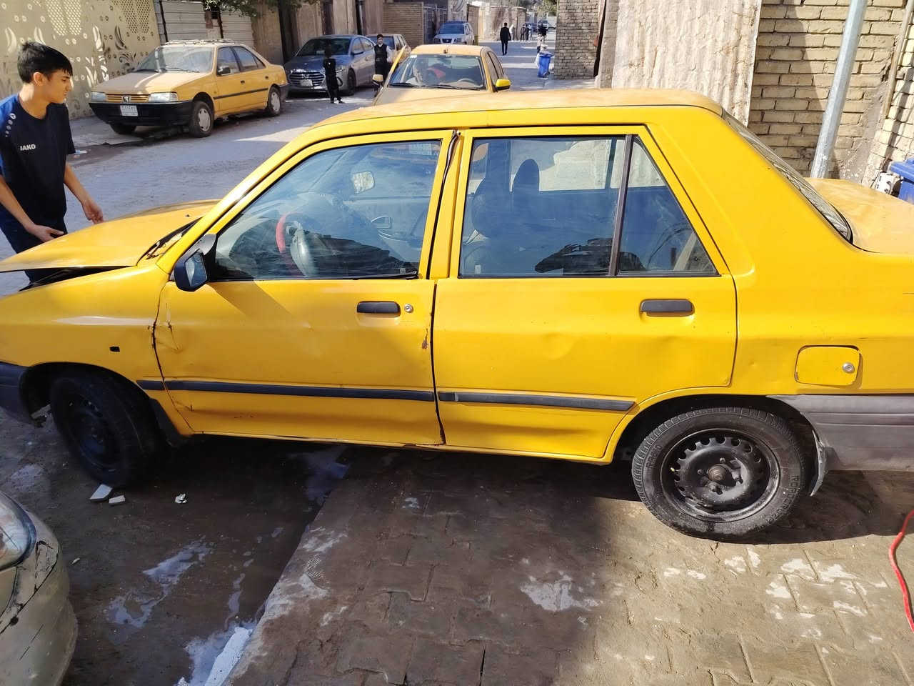 السلام عليكم سايبة  2015 الوجبة الاولى مكينة وكير كوري كهربائيات مضبوطة وبية هل جراد وربات بسيطة سعر (38) 
للتواصل ***********
