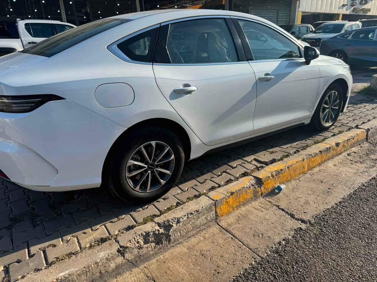السلام عليكم BYD دستروي موديل 25 /بغداد  ماشيه ١٢  السعر ١٩ مليون بيها مجال بسيط
الهاتف ***********

‏العنوان الاعظمية
