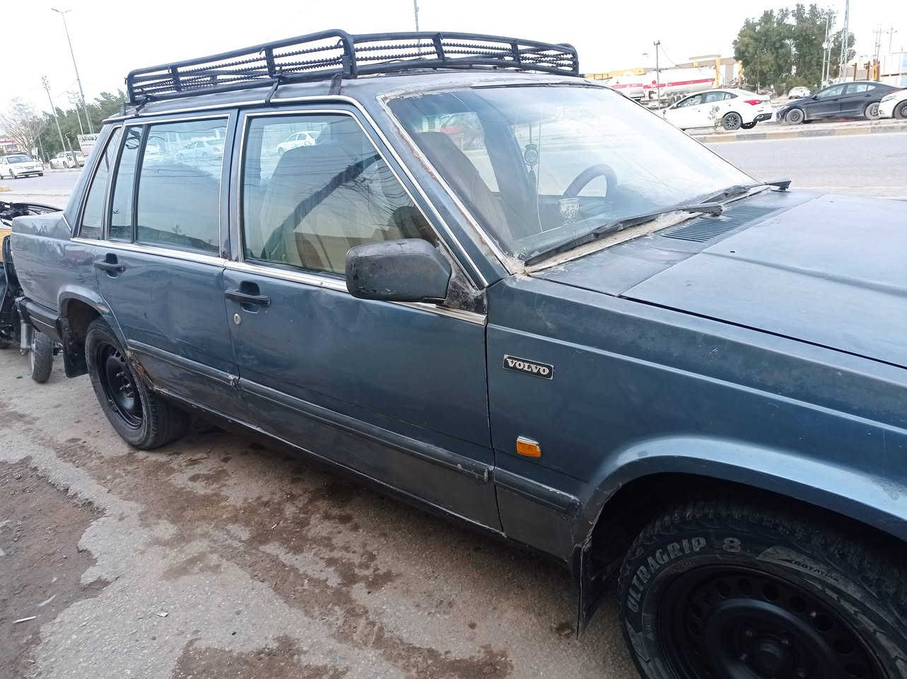 سلام عليكم فالفو 740 سياره بلاديه بدون صبغ وضربه مكينه وكير جدد اوتماتيك بلاديه تخم تاير جديد رقم نجف الماني سياره مال عمل وجاهزه كهربائياته كله شغاله السعر 24 مكانه بالنجف للاتصال ***********
