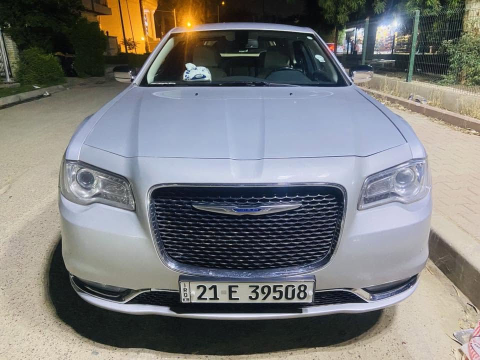 السلام عليكم
اوباما C300
2019 خليجيه كفاله عامه
رقم سليمانيه بأسمي
السياره حيل جديده ونضيفه وكل نقص مابيها جاهزه من كلشي مكان السياره بغداد اليرموك 
معروضه ب 275 وبيها مجال بسيط
مكلف بالنشر رقم صاحب السياره للاستفسار
***********
