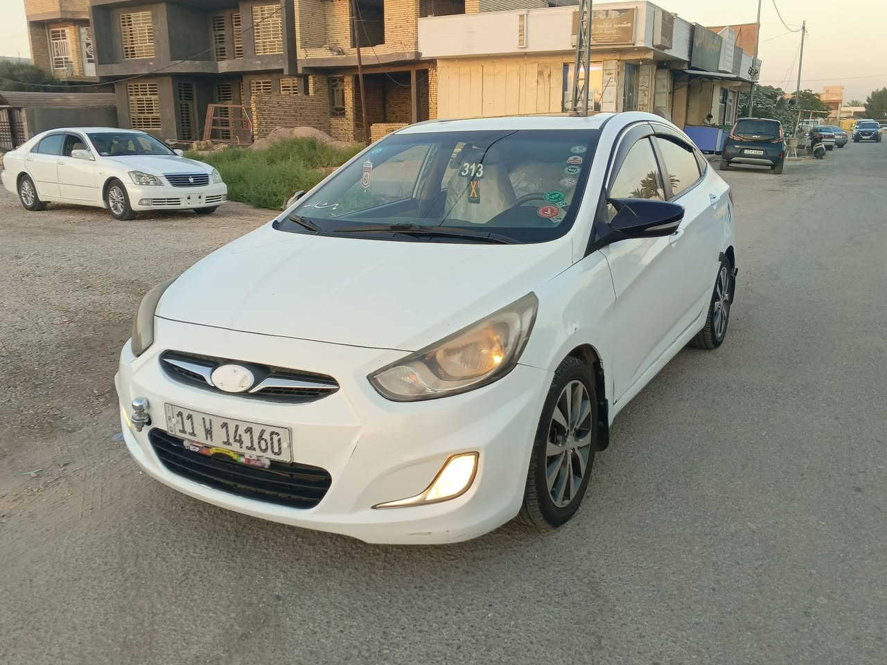 السلام عليكم للبيع اكسنت موديل 2015 خليجي رقم بغداد انكليزي باسمي محرك 1600 فتحه اشاير بلمري شاشه كامره خمسه ويل كب تبريد شغال السياره بيه كم قطعه صبغ (ابيع حزام ) بدون دواخل السعر 87وبيه مجال مكاني بابل محاويل رقم ***********
