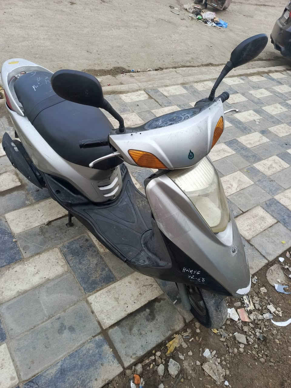 السلام عليكم دراجه بريز نظيفه جيب وياك بيتر وتعال اذا تريد نعومه شلعه معدل سعرها 500,000 وبيها مجال حق الجيه وانا خادم ***********
