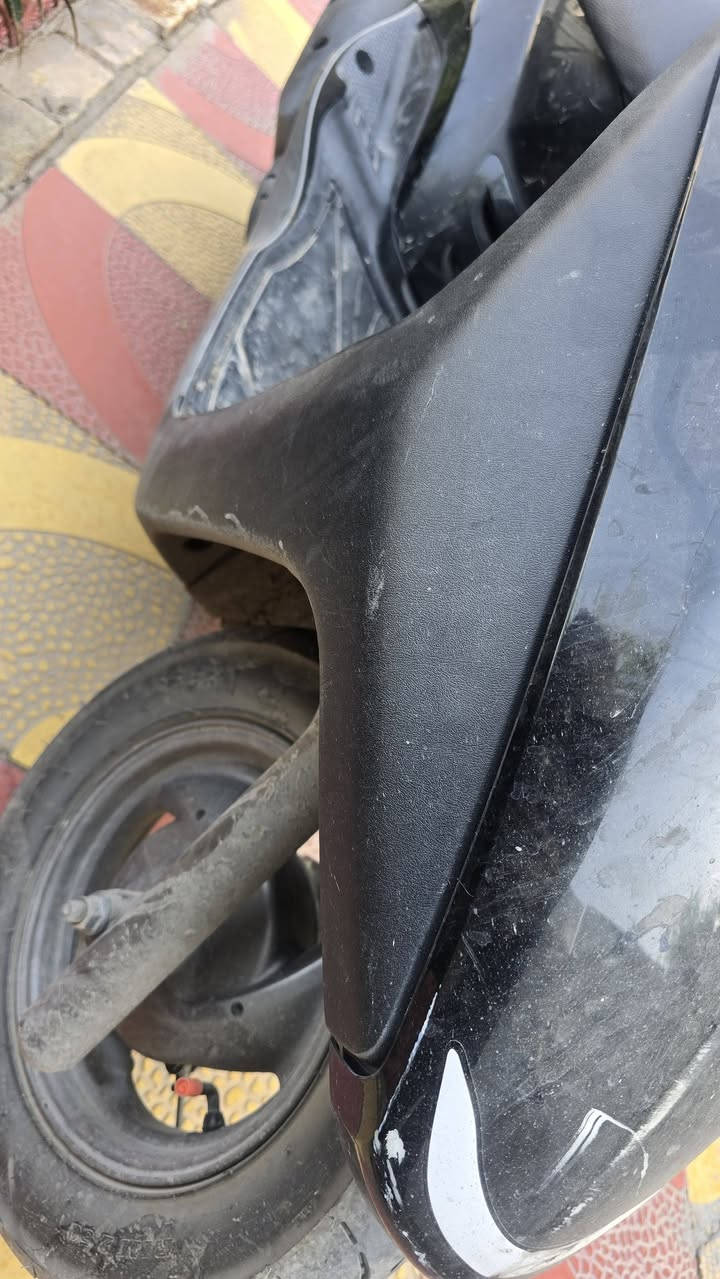 بريز ببغاء ياباني نوزل كله شغاله اي نقص مابيه نضافه فول دراجه جديدة لوك السعر مليون و ٢٠٠ بغداد الزعفرانية  *********** وشرط البنزين كله محسن
