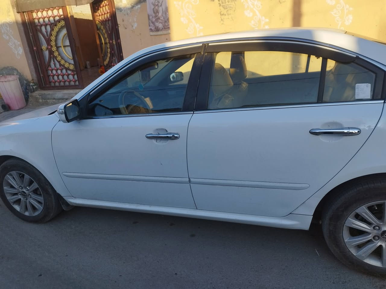 اوبتما 2010خليجي سنويه 2031هزه جديده رقم انكليزي فتحه بالقماره بصمه تحكم ستيرن مرايه شفط سياره جاهزه بيه 3قطع بدون دواخل تخم تاير حداديه مكانه الكوت الكريميه ***********
