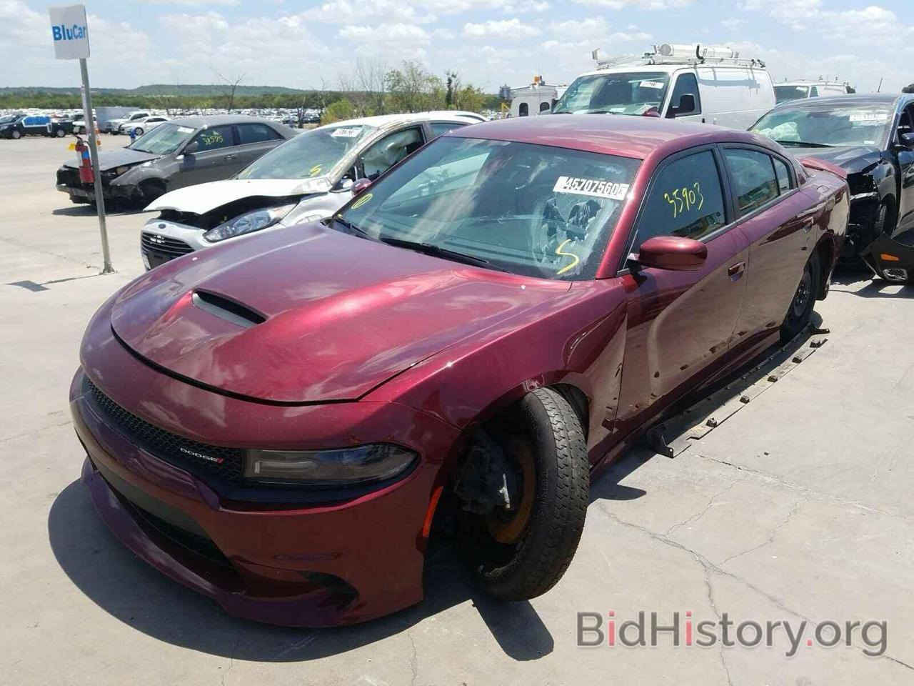 السلام عليكم جارجر 2019GT اصل
بغداد ب اسمي حادث امريكا موضح بالصور وهنا بالعراق بيه الباب الخلفي مصلح سياره جديده وجاهزه ماشيه 78الف حقيقي سياره احله من الصور ولاقطعه تبديل السعر 240وبيها مجال قليل  مكاني ناصريه مركز ***********
