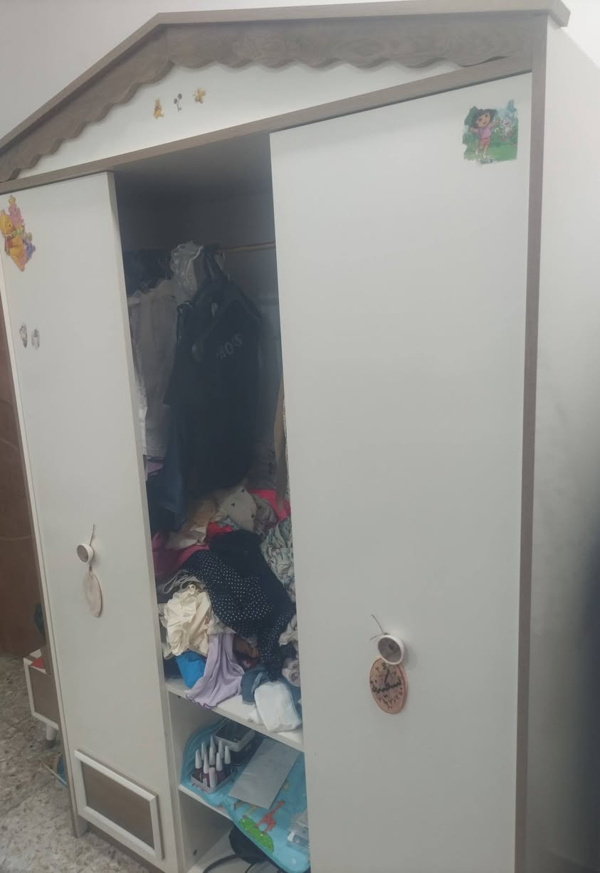 السلام عليكم غرفة تركيه ام نفر بيها اضرار بسيطه مجرد صيانه باب ينشد مجر تصيرله صيانه ويربط نظيفه مابيها خدوش والصور امامكم  + جرباية اضافية قيمها وتعال اخذ بالعافيه


**إذا كنت صاحب هذا الإعلان وتريد حذفه لأي سبب، رجاءا أرسل رسالة إلى الدعم الفني**