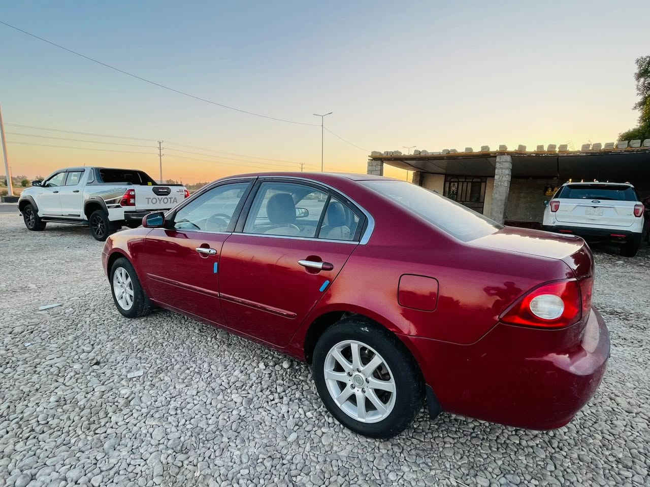 كيا اوبتيما 2008 امريكي 2400 
دووش 5 نمر كير محرك حداديه تخم تاير تبريد تدفئه كامله لسياره 
مكاني بابل الشوملي السعر 88
***********
