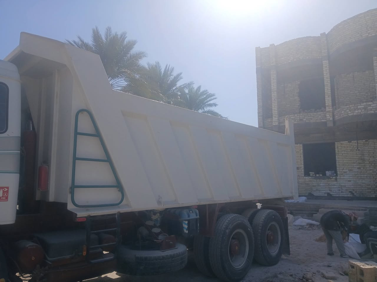 للبيع بدي تفصال جديد ابيع كامل الو بس الصندوك بدون دبل شاصي شغل درجه اولى السعر الاتصل***********
