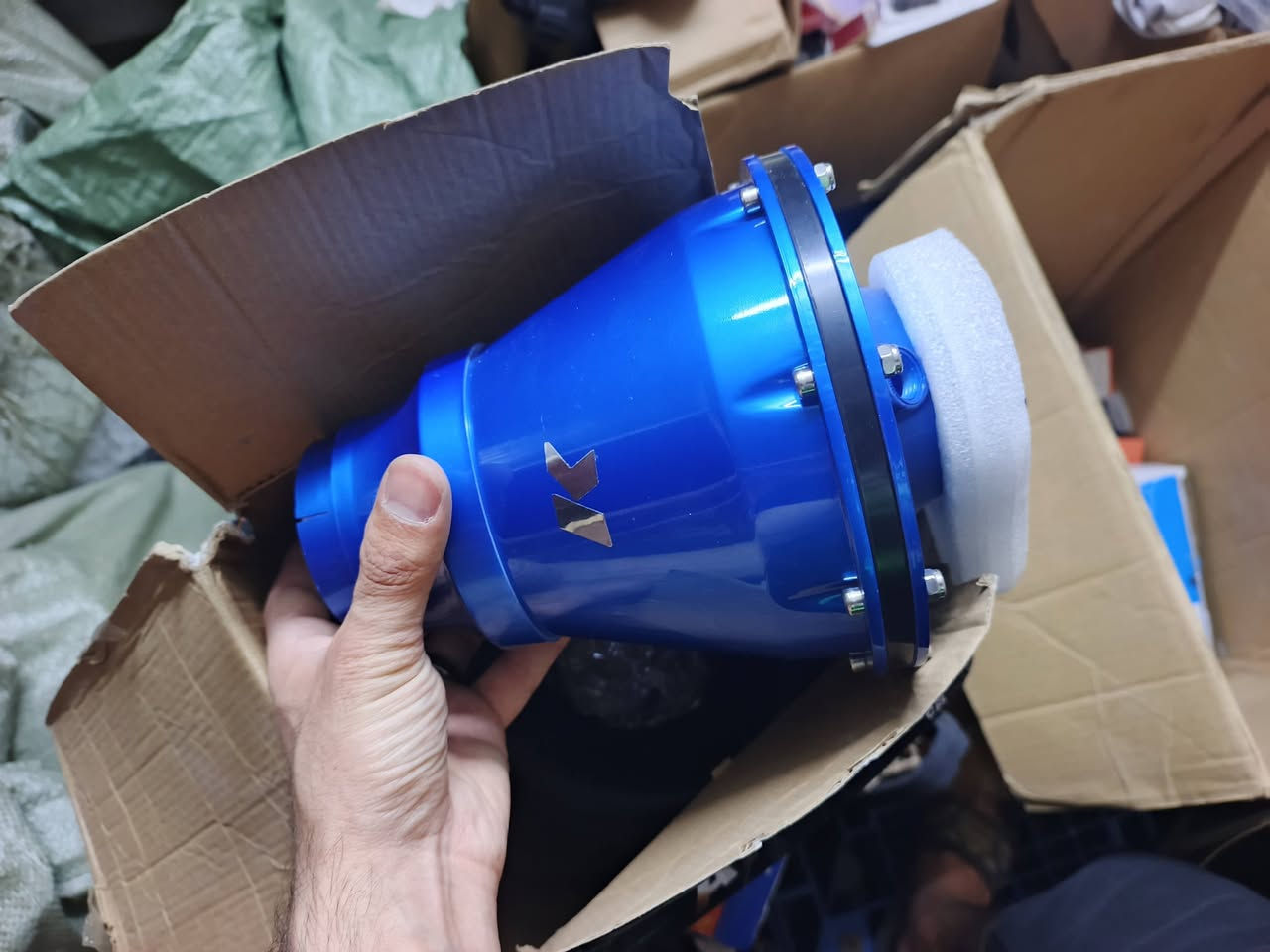 سلام عليكم هذا الجهاز هو فلتر هواء رياضي مغلق للسيارات (Cold Air Intake) اعلى سعر ابيعه


**إذا كنت صاحب هذا الإعلان وتريد حذفه لأي سبب، رجاءا أرسل رسالة إلى الدعم الفني**