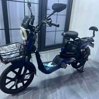 مطور شحن • تشغيل عن بعد • ٥ بطاريات