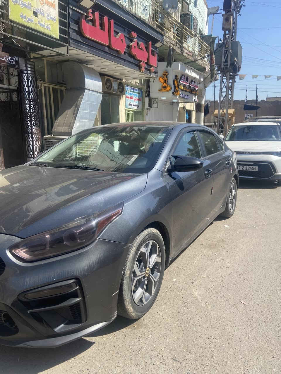 بيع فقط بدون مراوس.
فورتي 2019 

بدون ايرباك بدون قطرة صبغ اومعجون

السياره جديده كلش مال جناي ومصروف عليهة

ماشيه 45 ميل

حادثهة قبغ جنطه فقطط موجود رقم الشاصي

وبيهة البابين اليمن عكس السايق يرادلهن بارد ينزل من سعر السياره

فول عده الفتحه والبصمه شاشه كاربلي كبيره 

سبويلر خلفي-شفقه خلفيه-گفرات مري باتمان

لايتات السياره كلهن مغلفات اسود طافي 

السياره مختمه بلاكات كلهة 

السعر 132 وبيهة مجال 

رقم اربيل الجديد عرامات صفر بـ اسمي تحويل ثاني يوم

مكاني بغداد

***********
