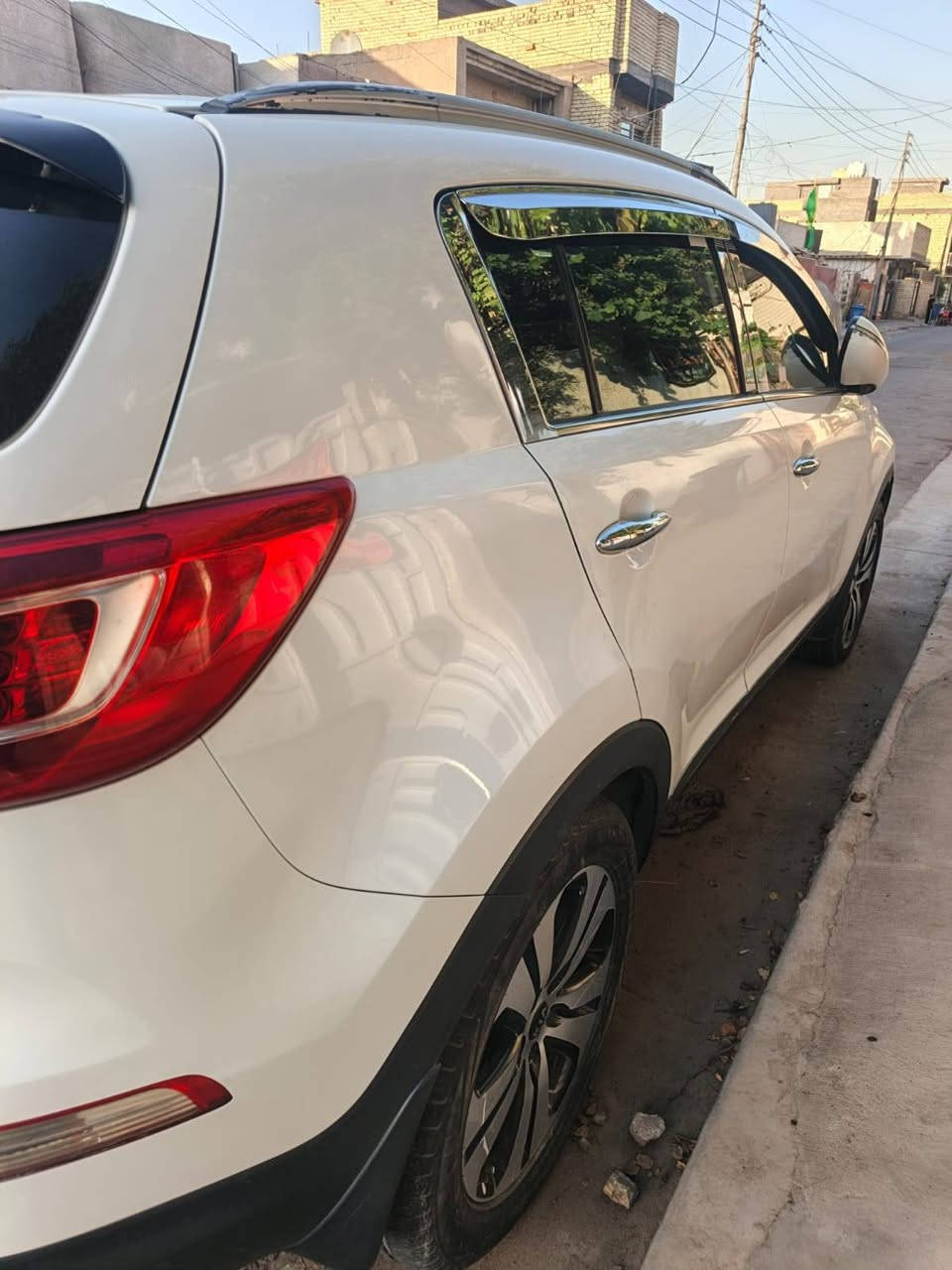 سبورتج ١٤ خليجي دوش حساس امامي خلفي نظيف بدون حادث فقط طخه خفيفه بل جنطه  موضح بل صوره السعر 155 بيها مجال حك جيتك للتواصل ***********
