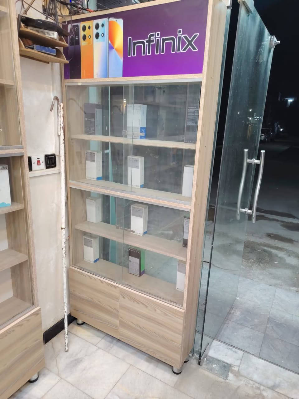 للبيع رفوف استعمال شهرين
***********
