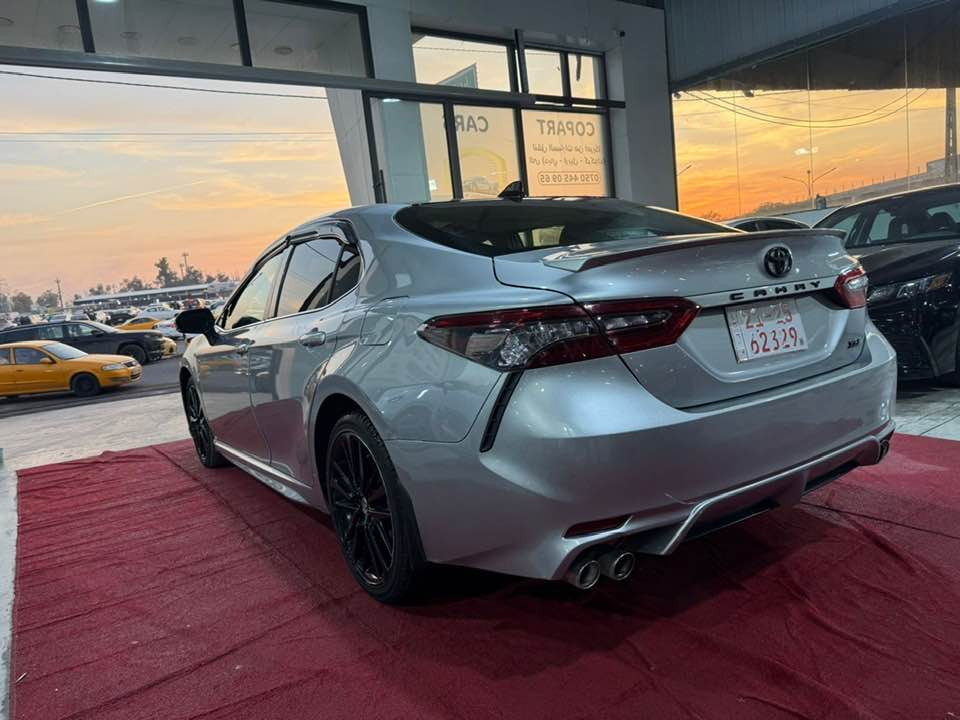 كامري موديل 23 xse فول الفول 
ضرر 4 قطع كلير امريكا 

سعر 205 

تواصل ***********
