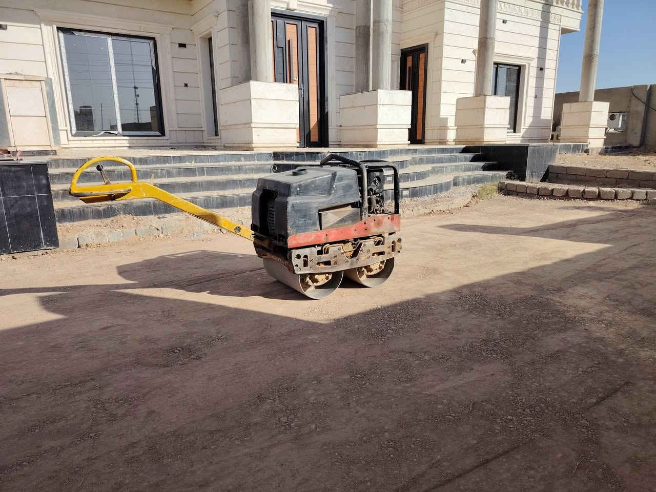 حادله الماني اصلي1طن رجاج 8 طن  نضيفه حيل نكره سلف اتصال *********** موصل القياره قريه اجحله
