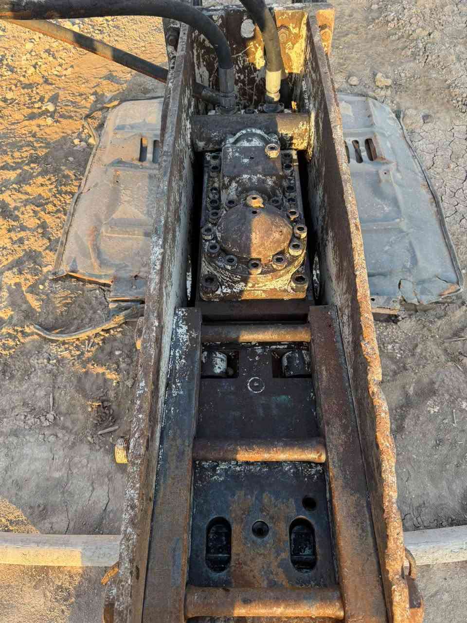 سلام عليكم للبيع نقار حجم، 2000مكفول شرط الفحص الاستفسار ***********
