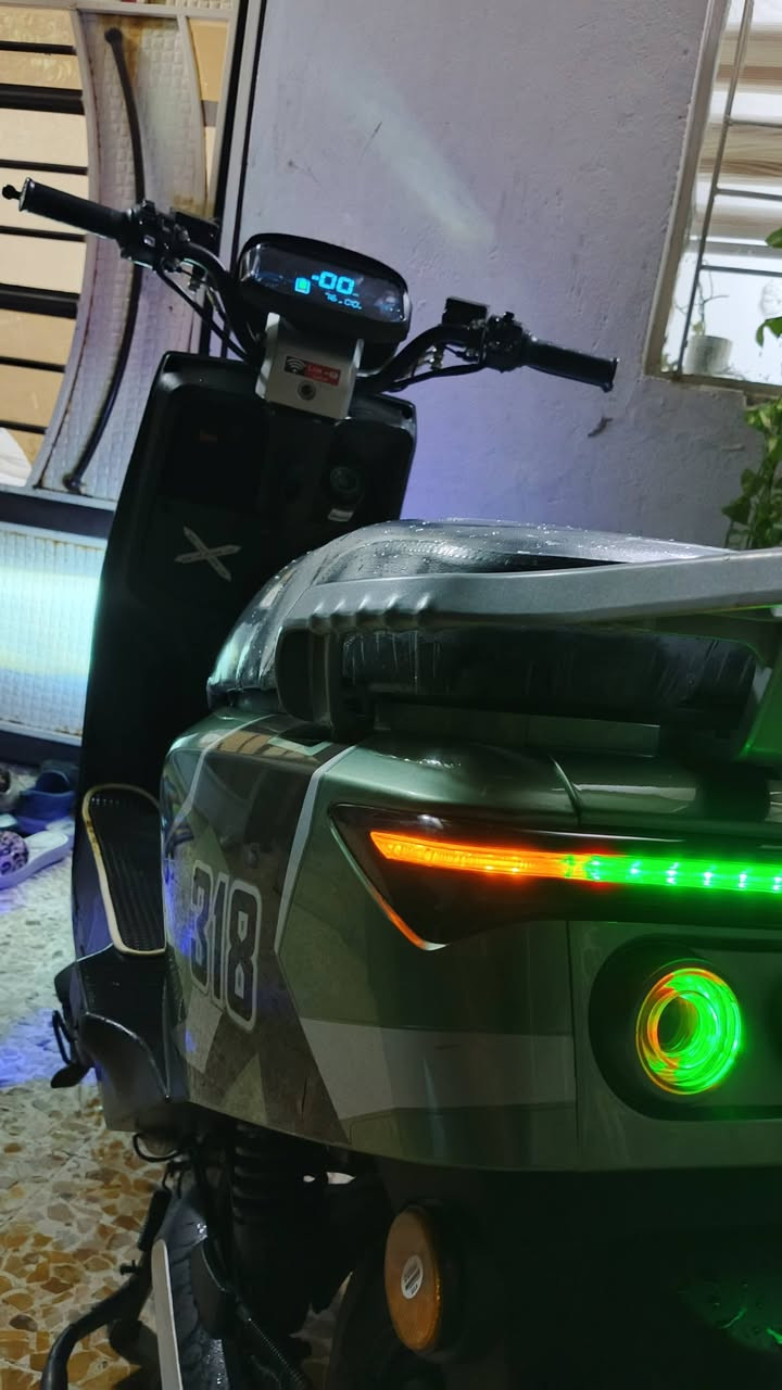 ماطور شحن 318
مستخدم ٤ اشهر
دبل سويج،بصمات ثنين 
لايت زينون عالي ناصي 
سرعه 90 حقيقي 70
شحنه وحده تمشيك 60 كيلو
بطاريات دبل  
ملف ٢٠٠٠
مانع انزلاق 
مواصفاته معروفه 
سعر خاص
عنوان موصل ايسر
***********
