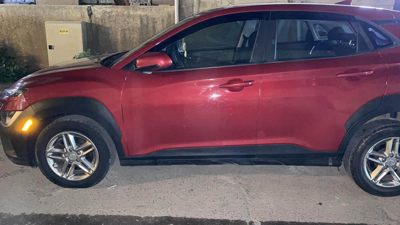 سلام عليكم 
هواندي كونا 2022 رقم بغداد  الجديد بسمي حادثه موضح بالصور 
المواصفات : /المحرك 2000توربو/ /عداد سرعه الكتروني /أبواب بصمه/تنبيه نقطه عمياء صوتي + تنبيه نقطه عمياء بالمري/ شاحن وايرليس / اطفاء ذاتي / مود درايف / مانع انحدار / مانع انزلاق / رادار اوتو بريك / رادار تعديل مسار / اوتو هولد / شاشة كبيرة / تبريد بيانو / اشاير مري / رادار جانبي / LED امامي / LED خلفي /  للأستفسار على الرقم *********** بغداد, العراق
