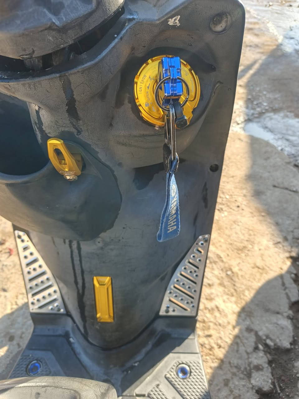 سكنس جبل موديل 13
صارله فتره من نازله 
دراجه مكفولة من كلشي
محرك يخبل مامفتوح ومكفول
تزويد كبالك بصور

هاوزن رياضي أبو الختم الحفر
قبق جوزه
تعلاكه
غلاف رقم شاصي
سويج 
يدات 
دبل اشاره
قبق عنبار
صوندات 
كاعيات فضيات
دمام اصلي
رقم وقاعده
برغي ذهبي 

دراجه خير من الله ما متعوبه
صار فتره من نزلته

***********
السعر خاص
