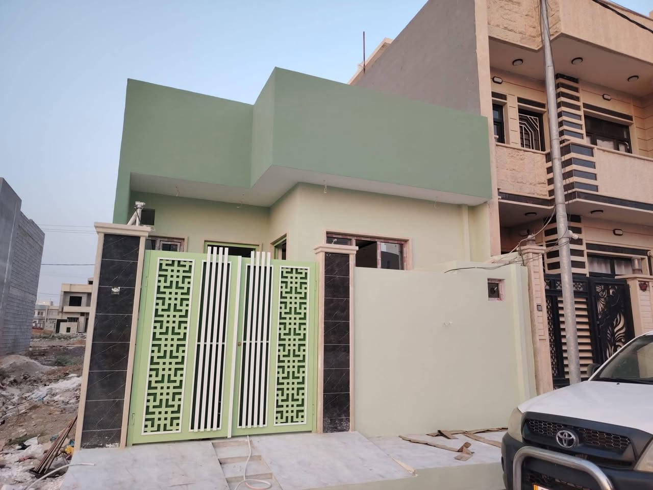 #(( #صباغ بيوت ))   الاصباغ جوتن بتك بي واي وجميع الاصباغ متوفره  شغل نظيف ودقه بالعمل   
 لصبغ  الدور  و تصليح الجدران معالجه الرطوبه صبغ بنايات  *********** واساب متوفر
