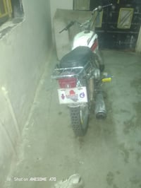 ماطور جني 5كير محرك نظيف بس يحتاجله كهربائيات السعر 200 /07708532177