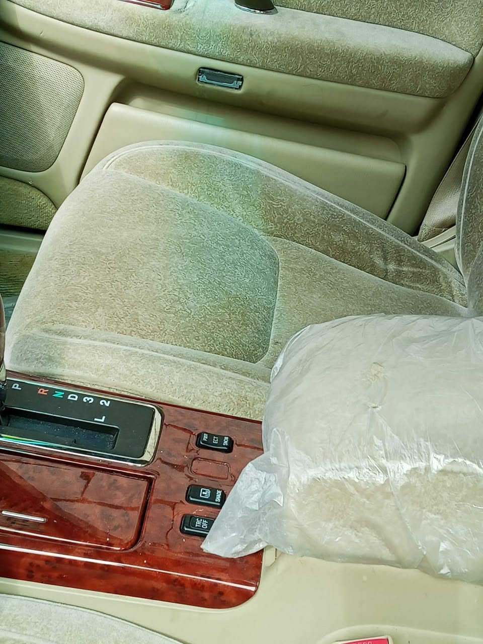 سلام عليكم جنون ادوات ادوات حاجزله تدخل كبل بوجهك سياره جديده كارتون زيروو سياره مضمومه جانت 3 دكم ما حاجه سولف صور تحكم
عنوان سياره بصره 
***********
خوان مكلف بنشر وتحياتي لجميع
