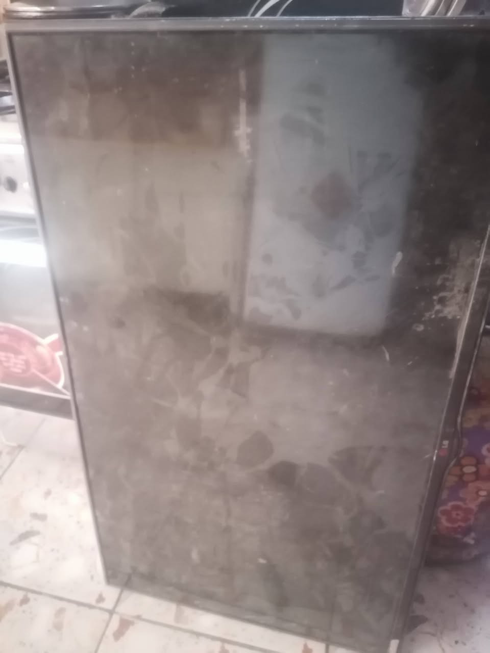 السلام عليكم بلازمة ٢ وحدة ٦٥ ولثانة٤٣ ثنينهن مكسروات لشاشات LGاصلي كوري مو تقليد لليفيدنة يتصل علة *********** بي واتساب تقيم وتاخد اكفل بس للشاشة عاطلة

