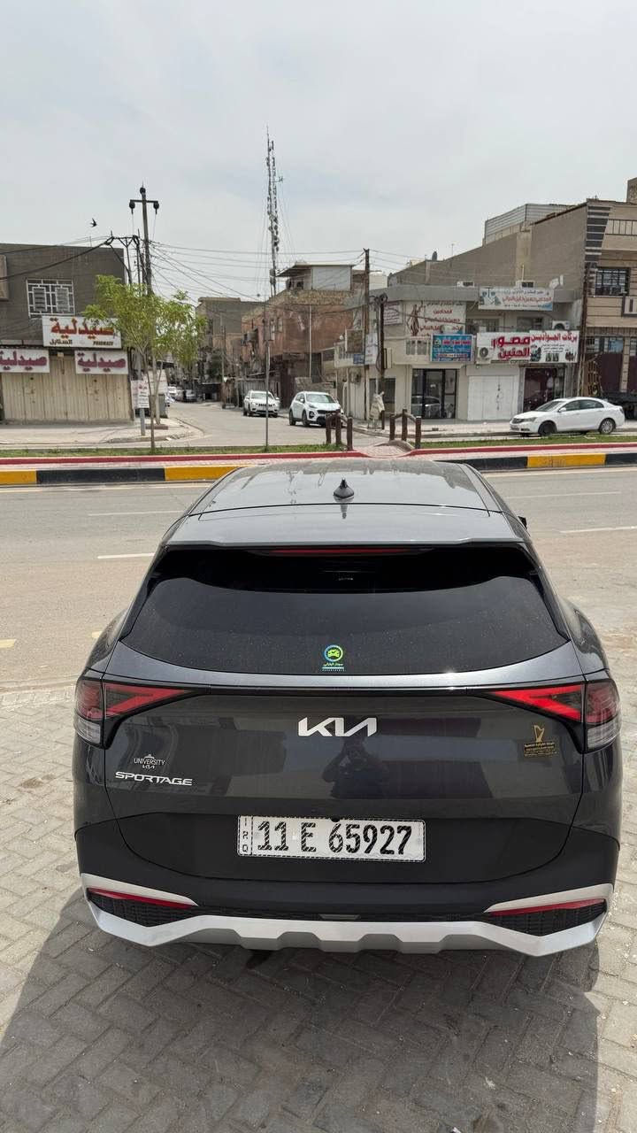 السلام عليكم
كيا سبورتج وارد امريكي 2025 مواصفات EX فول مواصفات عده البانوراما

بصمه تشغيل 

تشغيل عن بعد

كشنات هيتر 

كرسي كهرباء

سايد بريك بصمه 

قطعتين تبريد 

ويل 18 كروم

مكينه 2500fc 

كير 8 نمر 

اشاير مري 

لايت عدسات زنون 

كشنات جلد 

ضرر السياره جاملغ بارد فقط و بنيد صبغ فقطط غيرها كفاله عامه السياره 
مكان السياره بغداد 

*********** واتساب 

سعر 185 وبيها مجال للشراي
